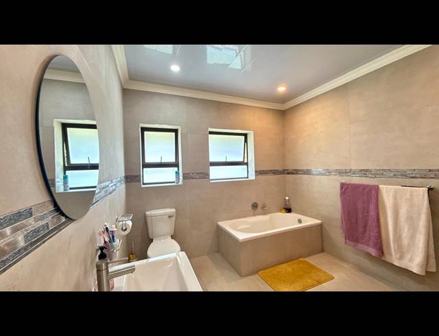 4 BEDROOM HOUSE FOR SALE IN BRACKENHURST